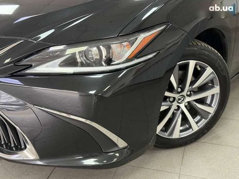 Lexus ES 2018 - фото 13