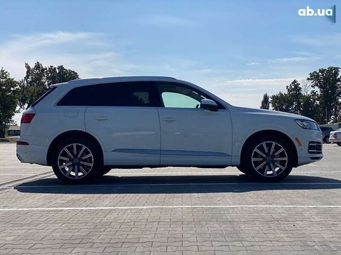 Audi Q7 2018 - фото 11