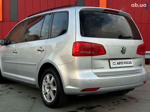 Volkswagen Touran 2012 - фото 5