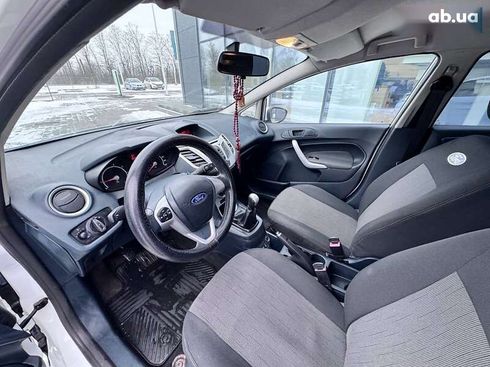 Ford Fiesta 2011 - фото 24