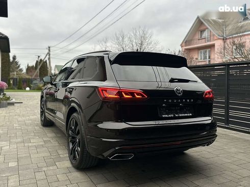 Volkswagen Touareg 2019 - фото 11