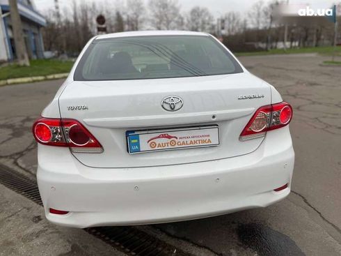 Toyota Corolla 2010 - фото 5