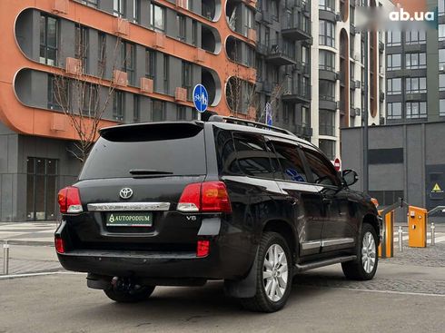 Toyota Land Cruiser 2013 - фото 7