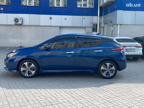 Nissan Leaf 2018 синий - фото 7