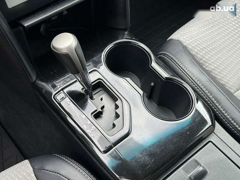 Toyota Camry 2013 - фото 20