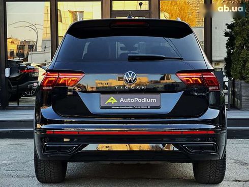 Volkswagen Tiguan 2021 - фото 14
