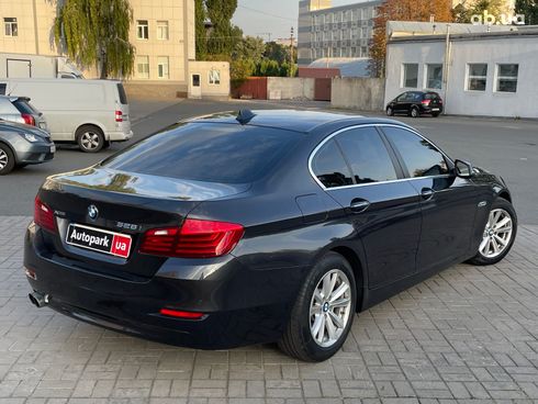 BMW 5 серия 2015 серый - фото 5