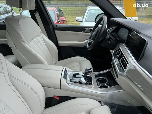 BMW X5 2021 - фото 19