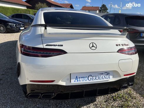 Mercedes-Benz AMG GT 4 2022 - фото 25