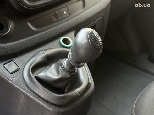 Renault Trafic 2017 желтый - фото 34