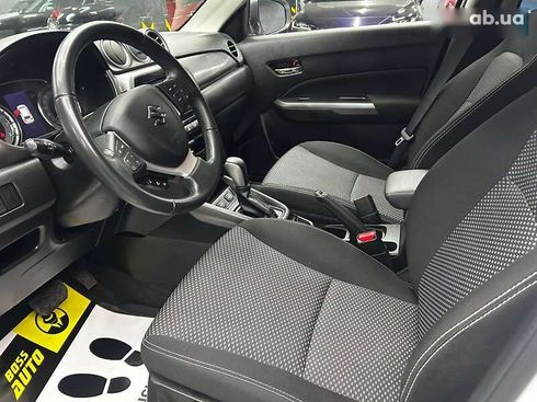 Suzuki Vitara 2020 - фото 8