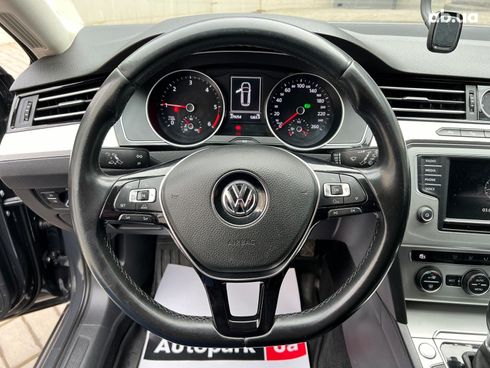 Volkswagen passat b8 2015 серый - фото 11