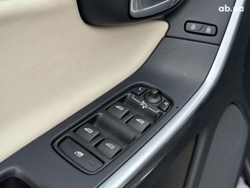 Volvo XC60 2016 черный - фото 19