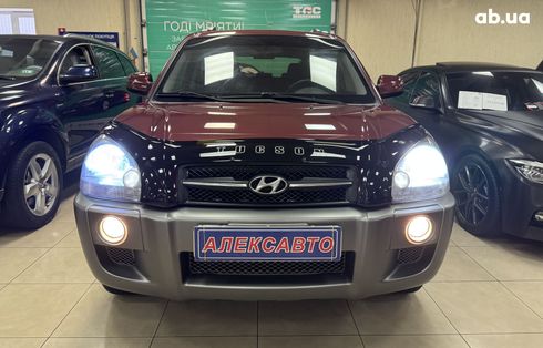 Hyundai Tucson 2008 вишневый - фото 9
