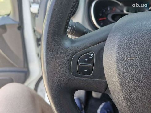 Renault Trafic 2019 - фото 18