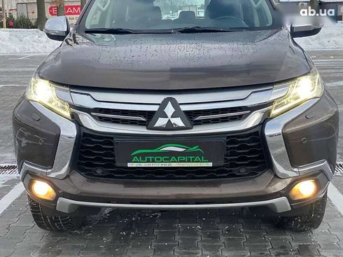 Mitsubishi Pajero Sport 2016 - фото 26