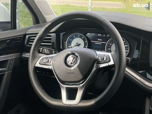 Volkswagen Touareg 2020 - фото 16