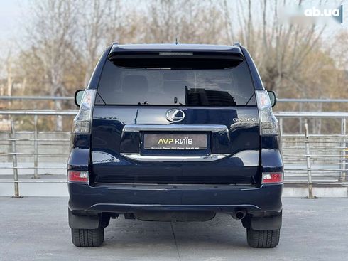 Lexus GX 2019 - фото 10