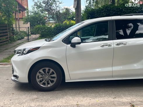 Toyota Sienna 2023 белый - фото 62