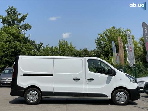 Renault Trafic 2016 - фото 22