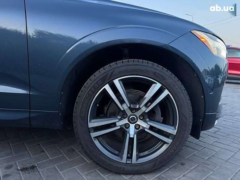 Volvo XC60 2018 - фото 8