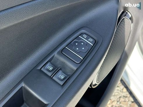 Renault Zoe 2020 - фото 10