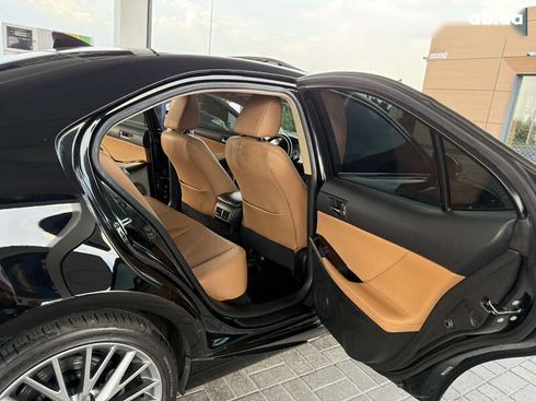 Lexus IS 2015 - фото 23