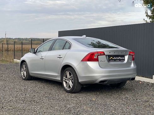 Volvo S60 2013 - фото 23