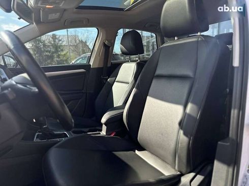 Volkswagen Jetta 2018 - фото 12