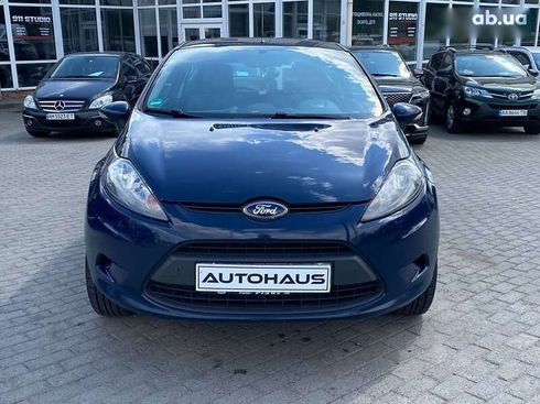Ford Fiesta 2011 - фото 2