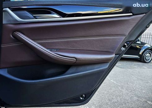 BMW 5 серия 2016 - фото 21