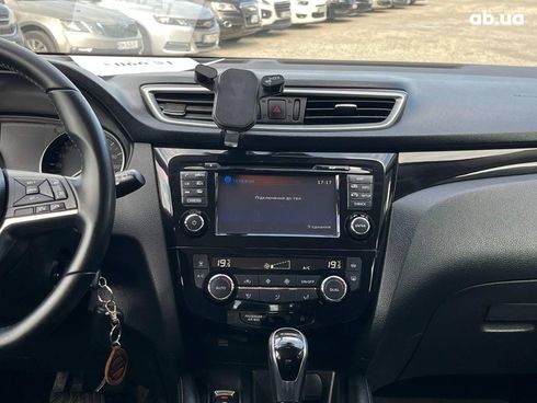 Nissan Qashqai 2019 красный - фото 33
