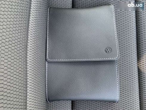 Volkswagen e-Golf 2020 - фото 28