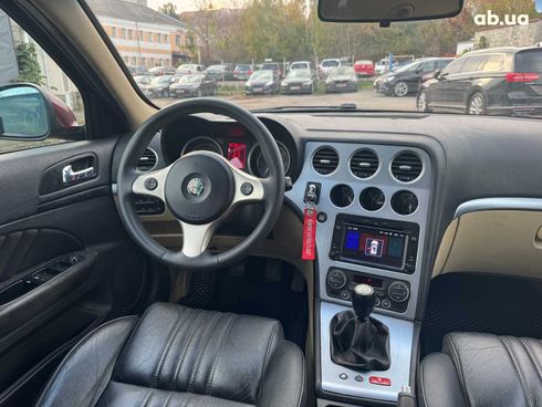 Alfa Romeo 159 2005 красный - фото 39