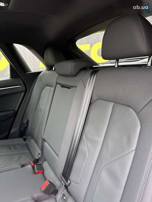 Audi Q3 2020 - фото 17
