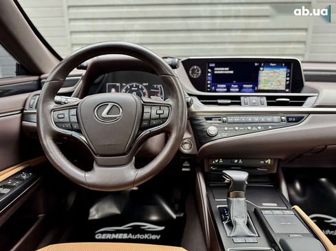 Lexus ES 2021 - фото 17