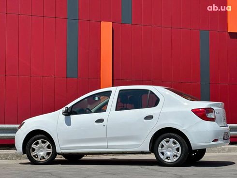 Renault Logan 2016 - фото 4