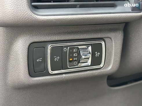 Lincoln Corsair 2023 - фото 25