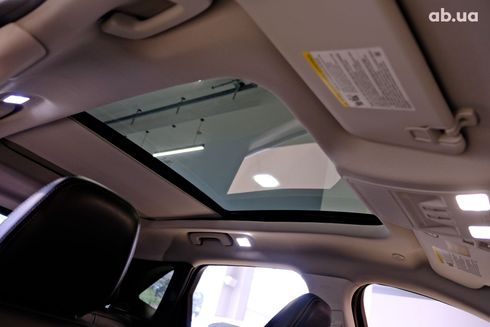 Ford Escape 2022 черный - фото 8