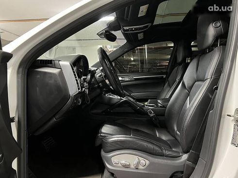 Porsche Cayenne 2015 - фото 28