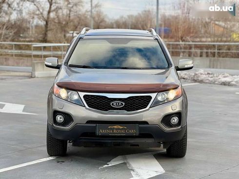 Kia Sorento 2010 - фото 2