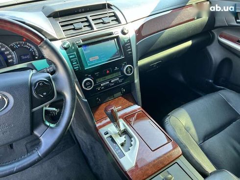 Toyota Camry 2013 - фото 23