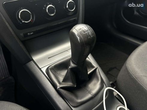 Skoda Octavia 2012 - фото 13