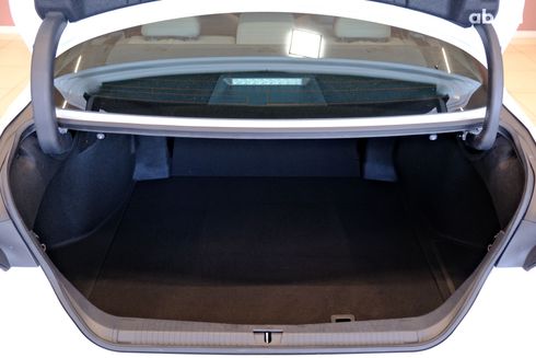 Toyota Avalon 2019 белый - фото 9