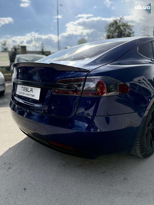 Tesla Model S 2019 - фото 18