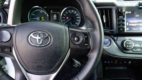Toyota RAV4 2017 - фото 22