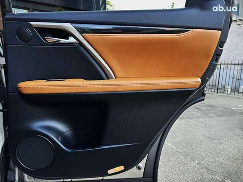 Lexus RX 2021 - фото 30