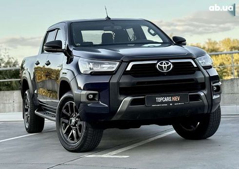 Toyota Hilux 2022 - фото 23