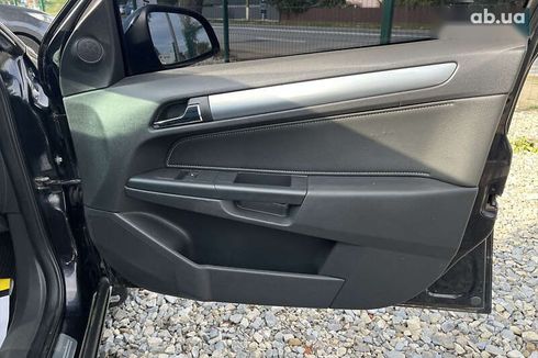 Opel Astra 2010 - фото 24