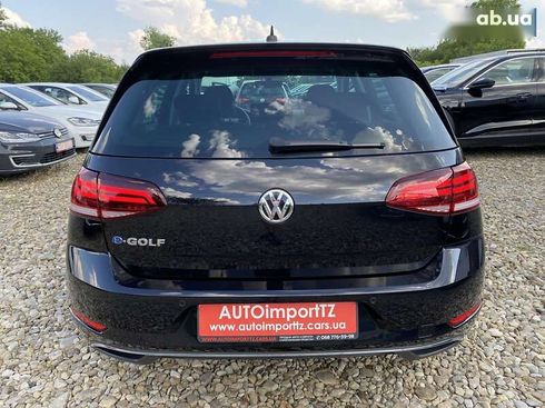 Volkswagen e-Golf 2020 - фото 11
